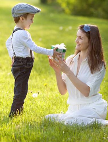 Idee Regalo per la Festa della Mamma